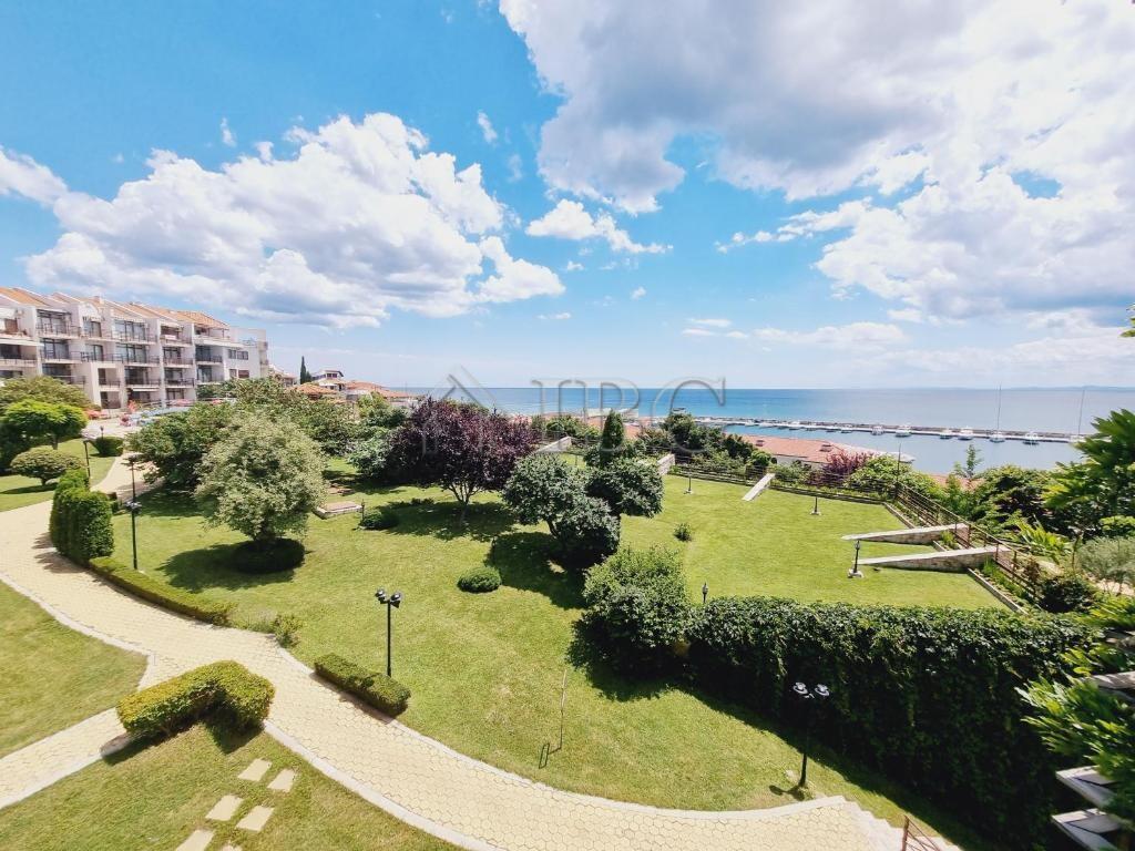 2-Bedroom Apartment with Panoramic Sea View Diamond, Sveti Vlas — photo 18 of 18