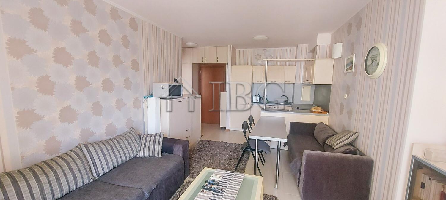 Spacious 1-Bedroom Apartment Grand Kamelia, Sunny Beach — photo 10 of 17