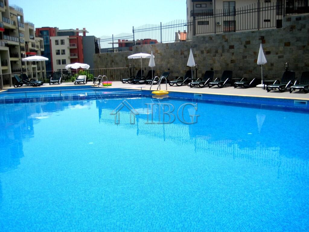 Spacious Studio with 2 Sleeping Areas, kitchen & Direct Pool Access Helios Complex — photo 12 of 16