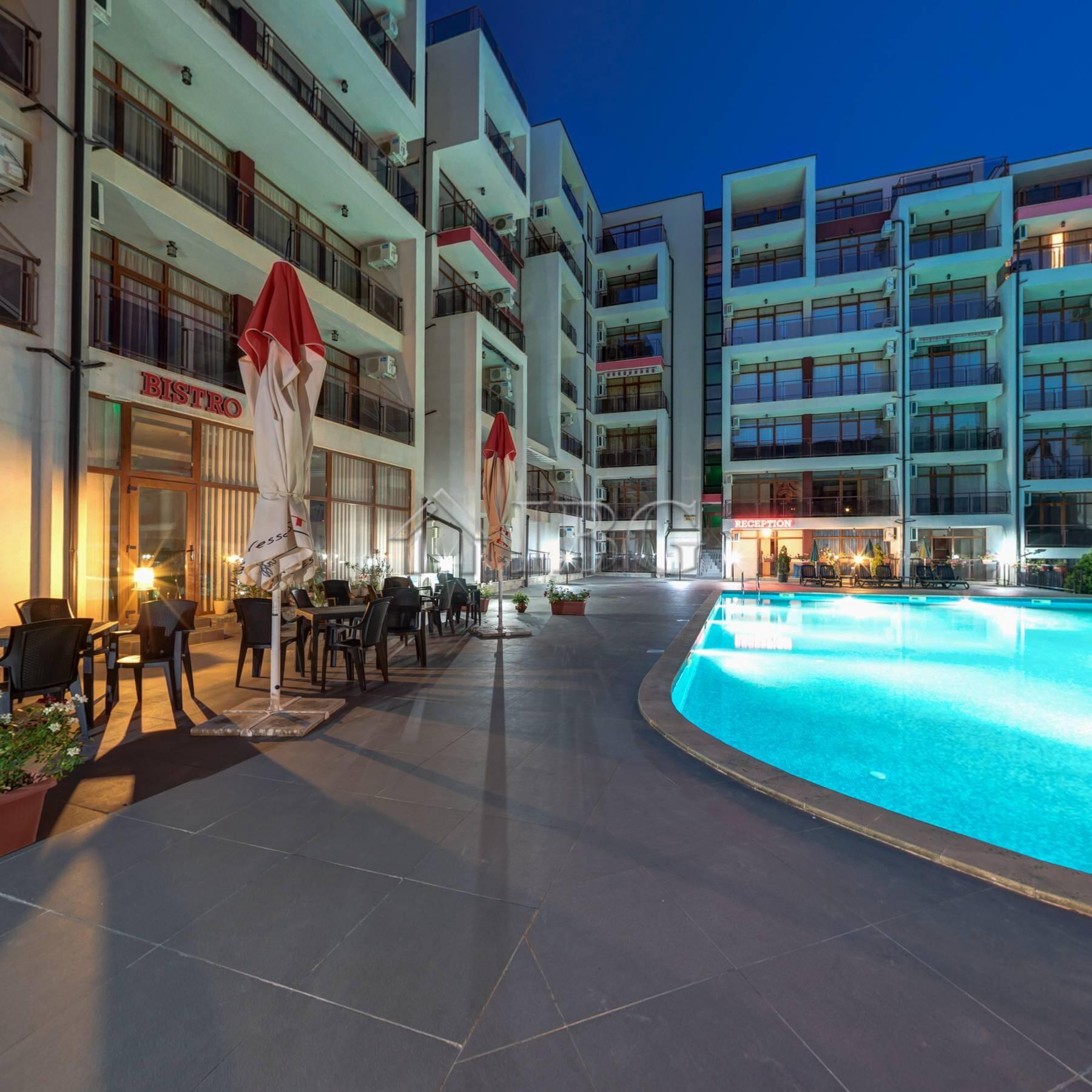 Spacious Studio with 2 Sleeping Areas, kitchen & Direct Pool Access Helios Complex — photo 14 of 16