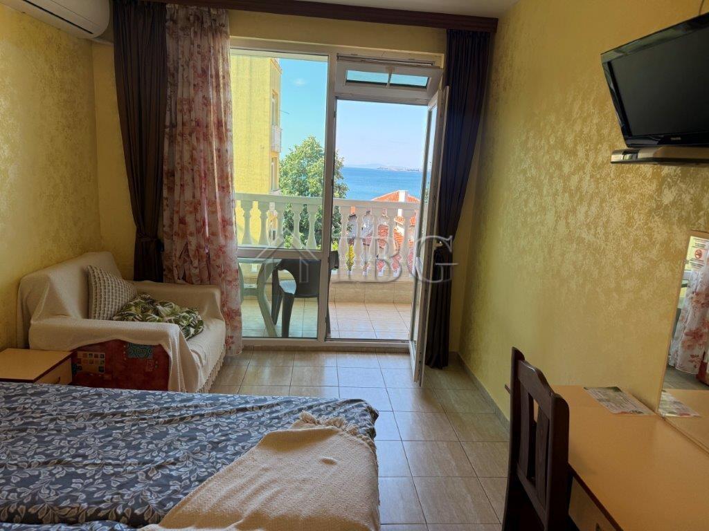 Apartment Converted into 2 Independent Studios near Marina Dinevi, Sveti Vlas — photo 6 of 25