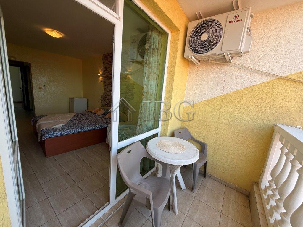 Apartment Converted into 2 Independent Studios near Marina Dinevi, Sveti Vlas — photo 8 of 25