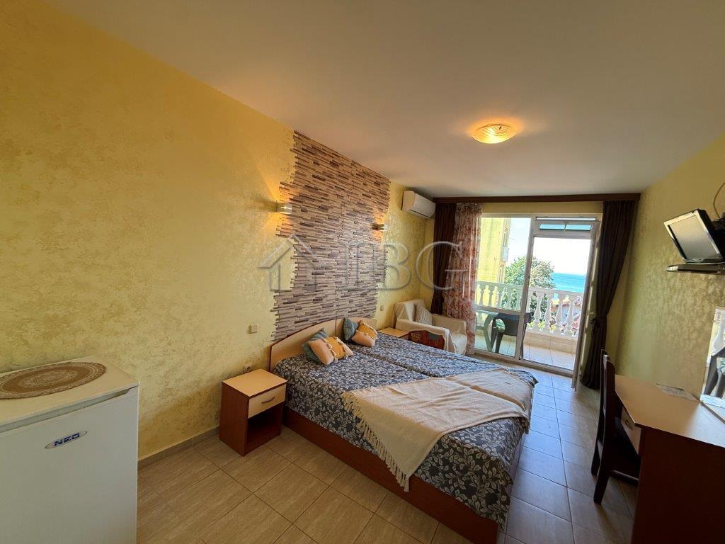 Apartment Converted into 2 Independent Studios near Marina Dinevi, Sveti Vlas — photo 9 of 25