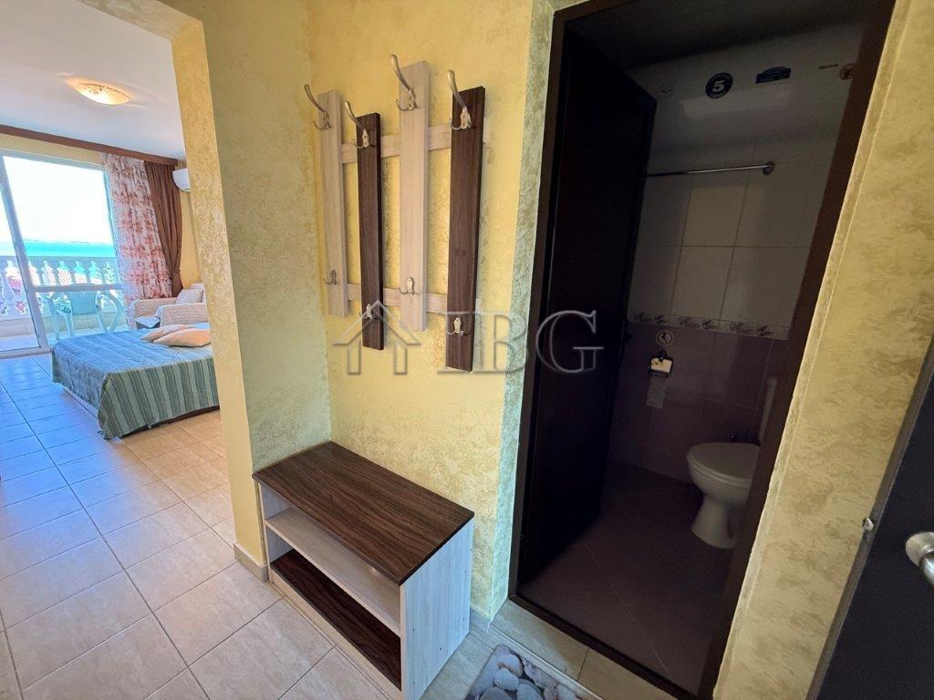 Apartment Converted into 2 Independent Studios near Marina Dinevi, Sveti Vlas — photo 20 of 25