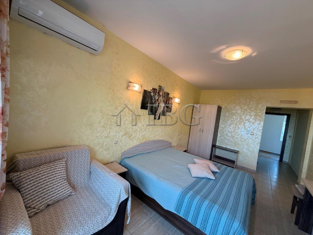Apartment Converted into 2 Independent Studios near Marina Dinevi, Sveti Vlas — photo 22 of 25