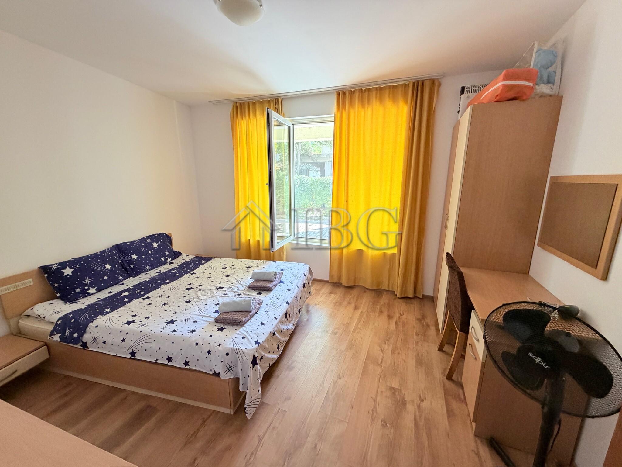 Furnished 1-Bedroom Apartment Yassen Complex, Sunny Beach - 2nd Line to the Beach — photo 9 of 14