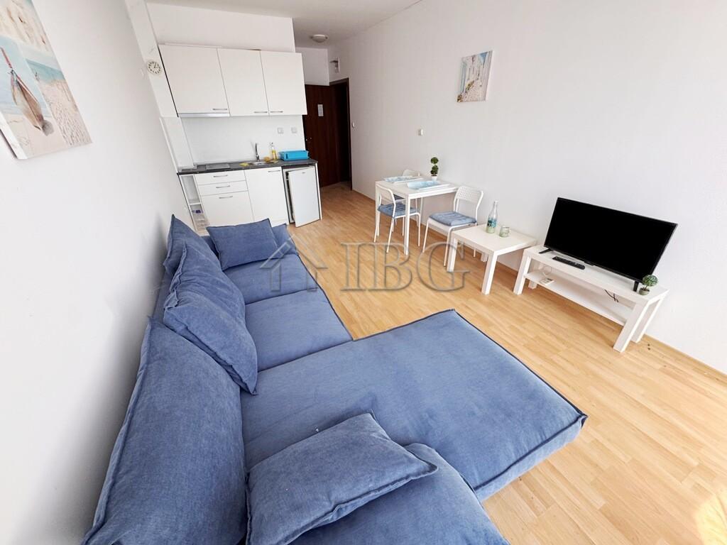 Furnished Studio with Pool View in Sunny Day 6, Sunny Beach — photo 4 of 11