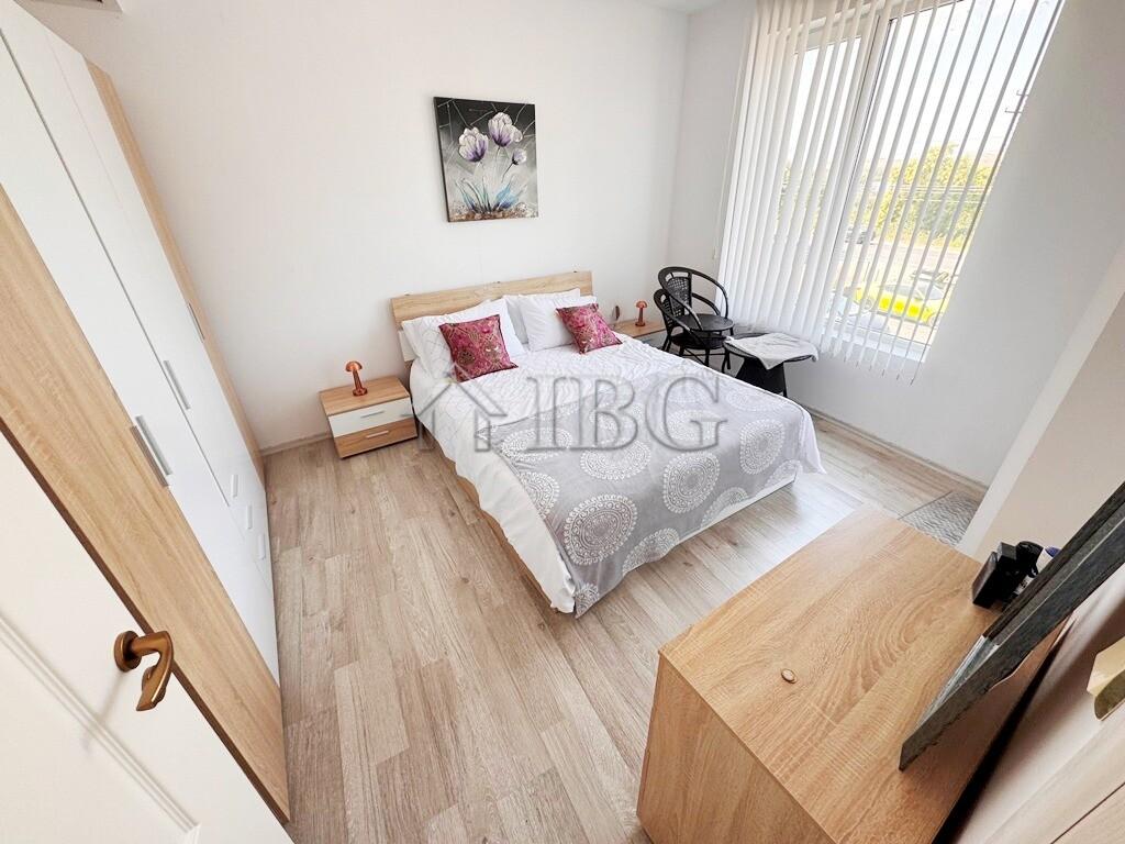 2-Bedroom Apartment with Two Balconies Sunny Day 4, Sunny Beach — photo 7 of 19