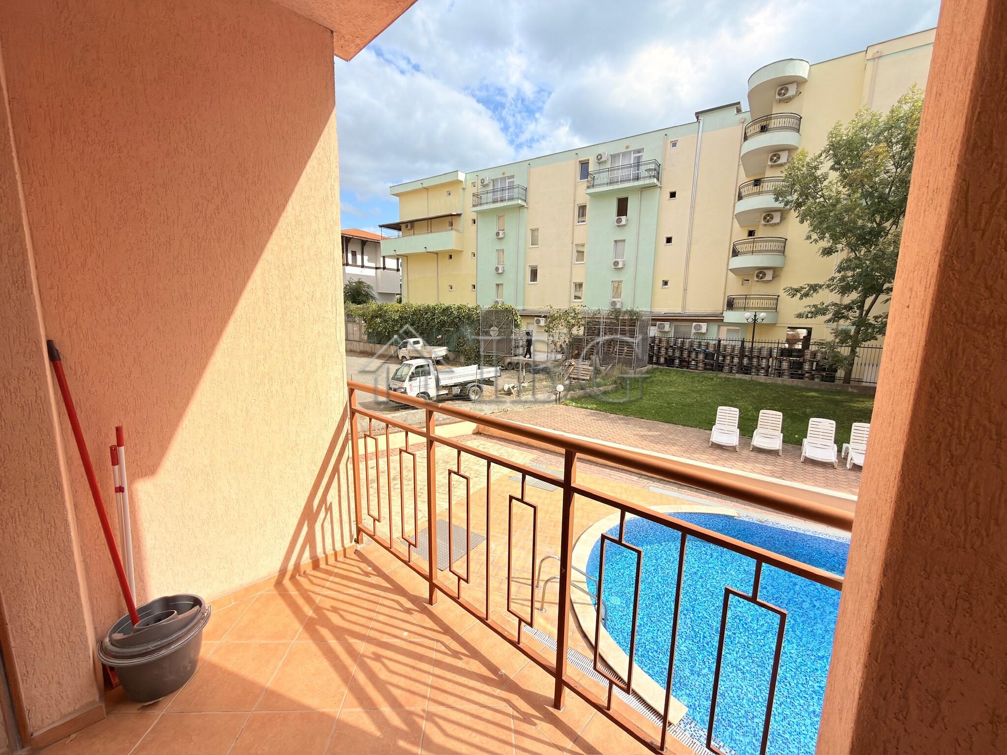 1-Bedroom Apartment with Pool View Sunny Sea Palace, Sunny Beach — main photo