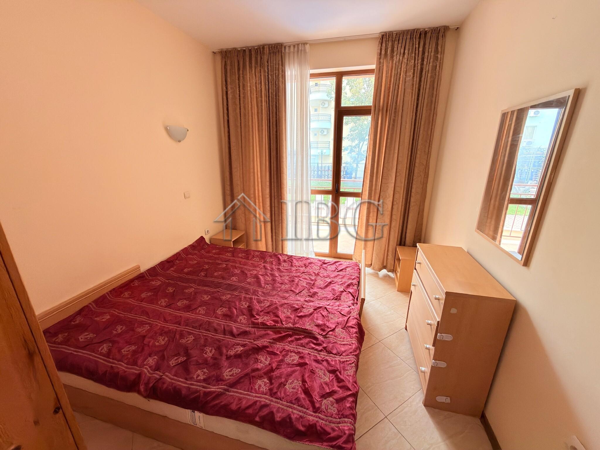 1-Bedroom Apartment with Pool View Sunny Sea Palace, Sunny Beach — photo 5 of 12
