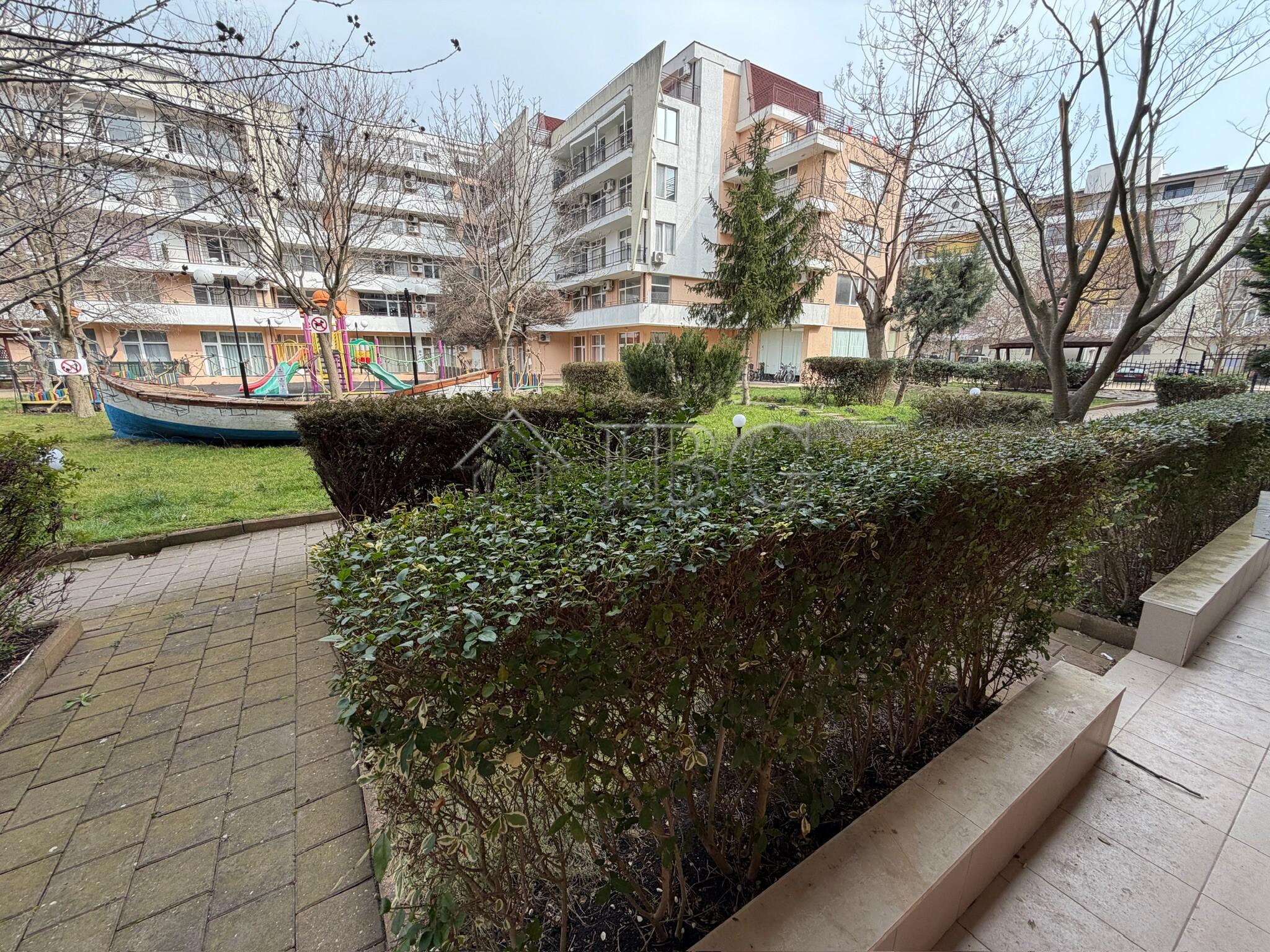 Spacious 1-Bedroom Apartment with Pool View Grand Kamelia, Sunny Beach — photo 7 of 19