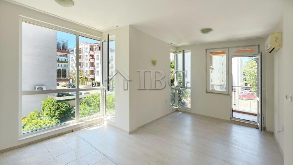 1-Bedroom Apartment with South-West Exposure Darius, Sunny Beach — main photo