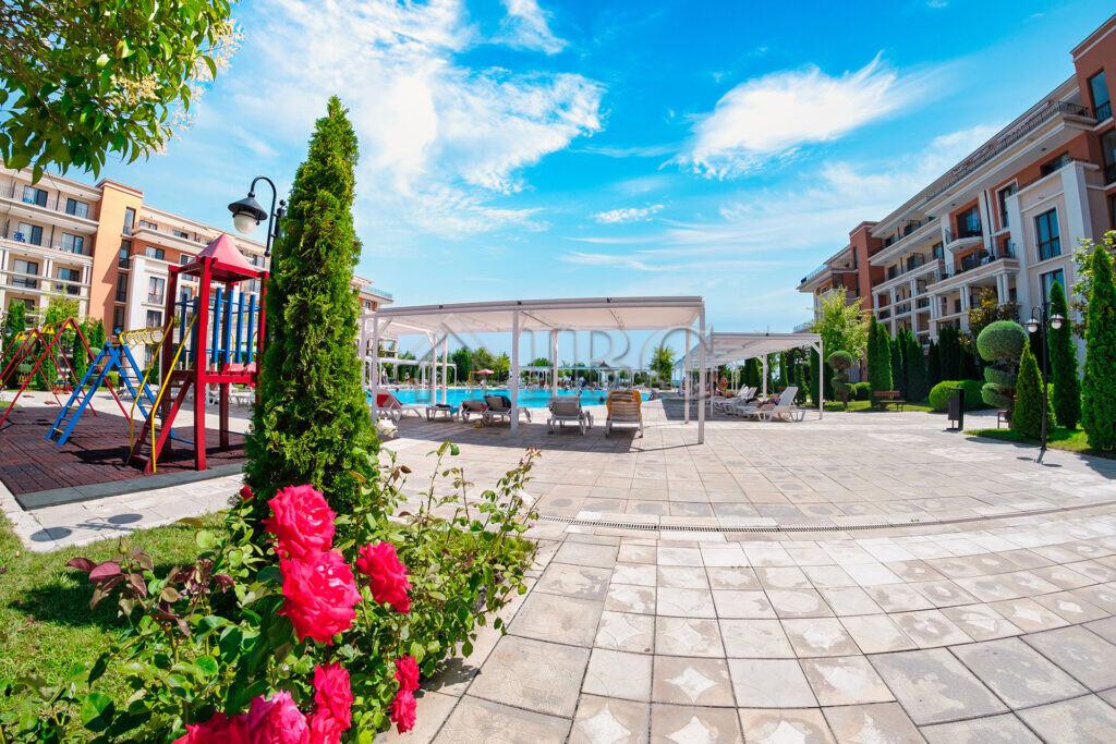 Spacious 2-Bedroom Apartment with Sea & Pool Views Prestige Fort Beach, Sveti Vlas — photo 19 of 25