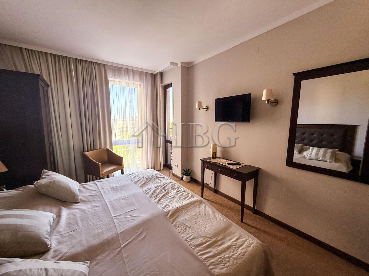 1-Bedroom Apartment with Pool & Partial Sea View Barcelo Royal Beach, Sunny Beach — photo 21 of 25