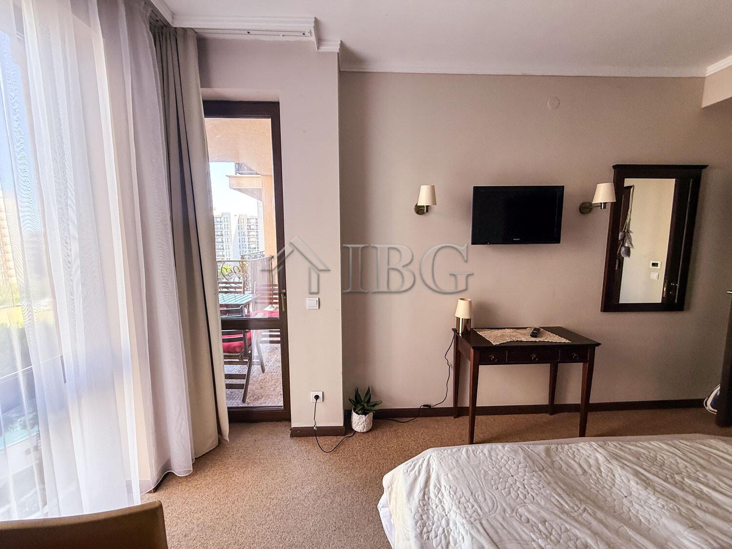1-Bedroom Apartment with Pool & Partial Sea View Barcelo Royal Beach, Sunny Beach — photo 22 of 25