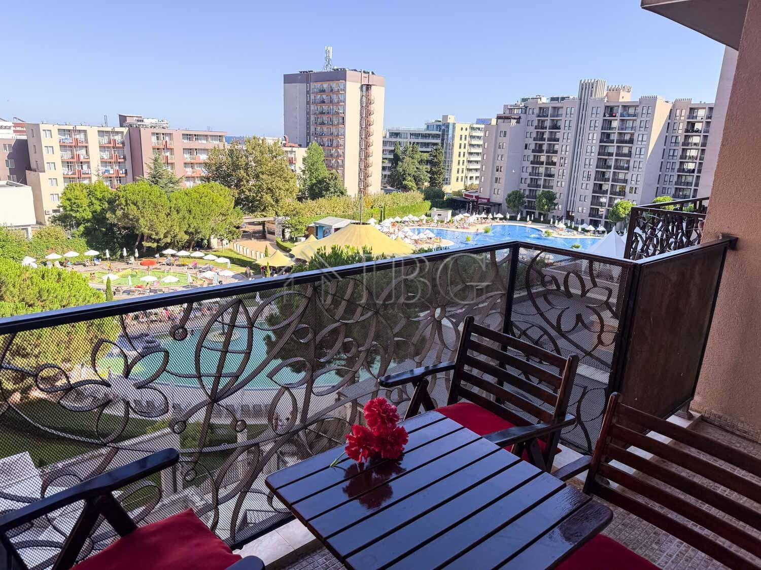 1-Bedroom Apartment with Pool & Partial Sea View Barcelo Royal Beach, Sunny Beach — photo 9 of 25