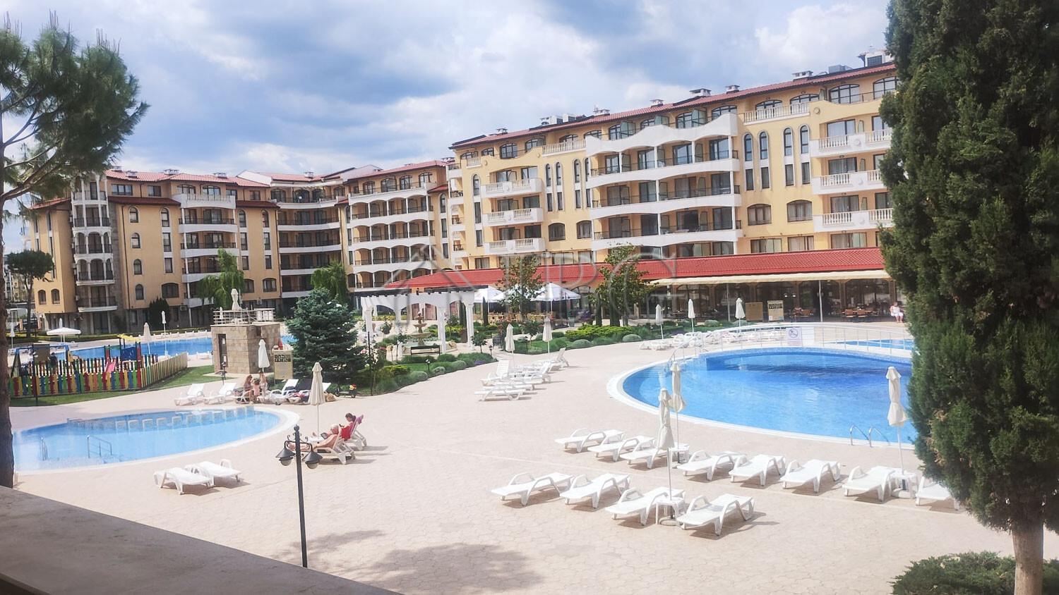 1-Bedroom Apartment with Pool View Royal Sun, Sunny Beach — photo 4 of 20