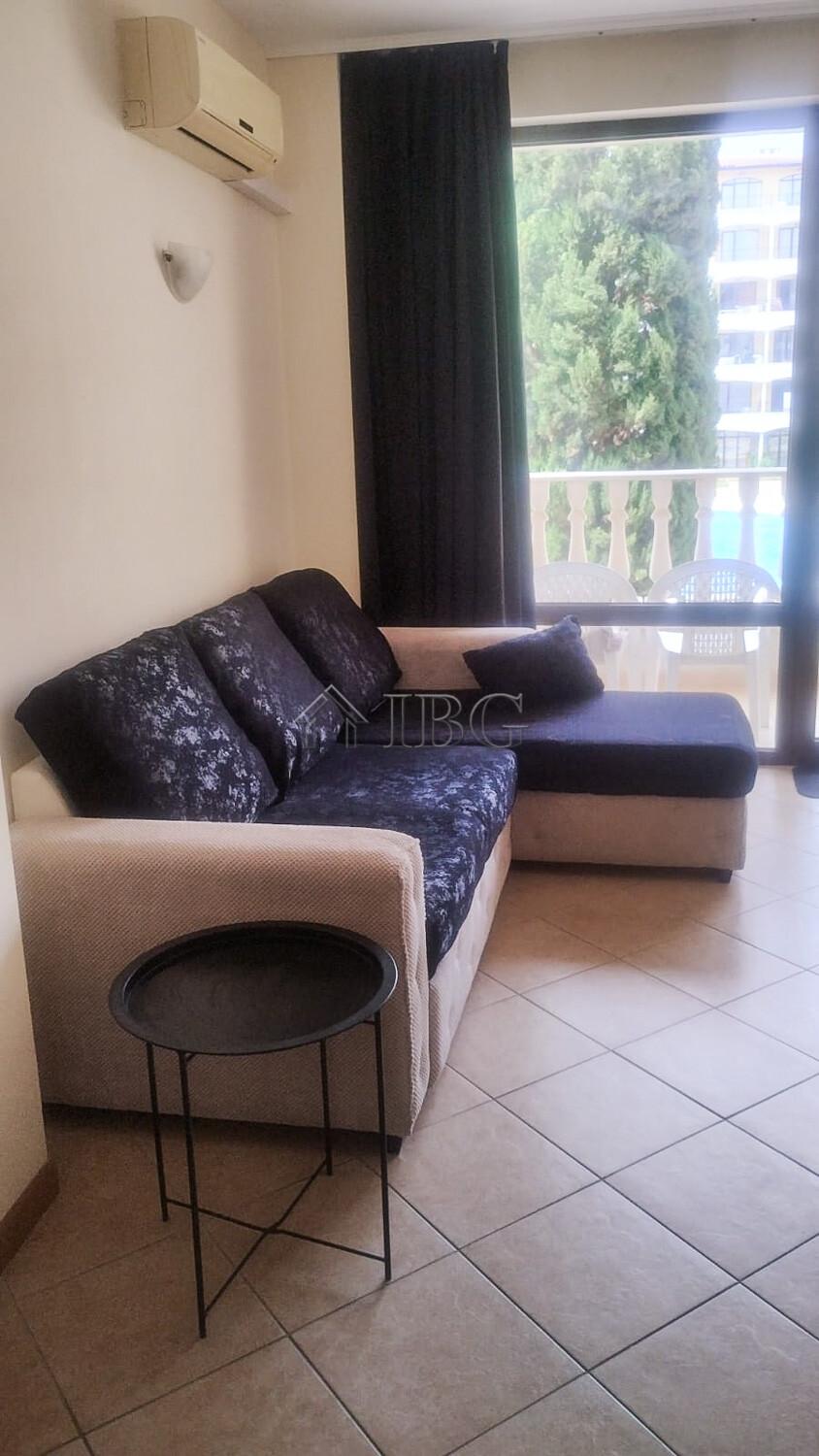 1-Bedroom Apartment with Pool View Royal Sun, Sunny Beach — photo 8 of 20