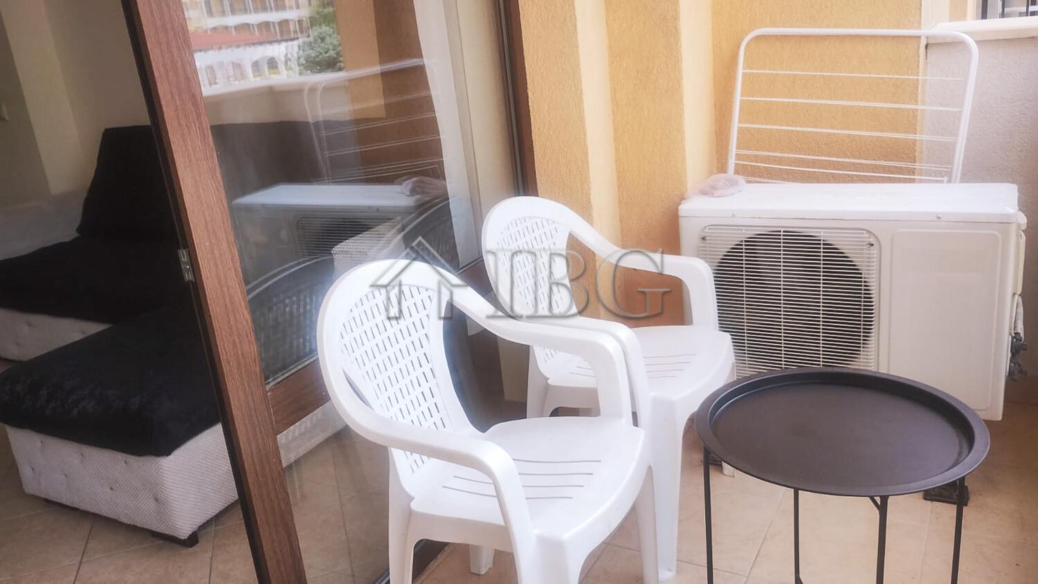 1-Bedroom Apartment with Pool View Royal Sun, Sunny Beach — photo 5 of 20