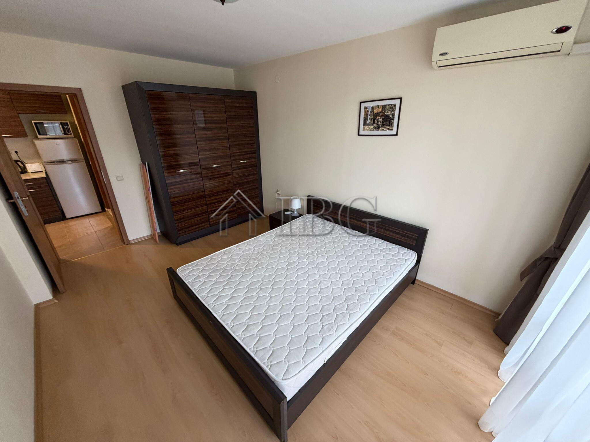Spacious 2-Bedroom Apartment with Sea & Pool Views Prestige Fort Beach, Sveti Vlas — photo 12 of 25