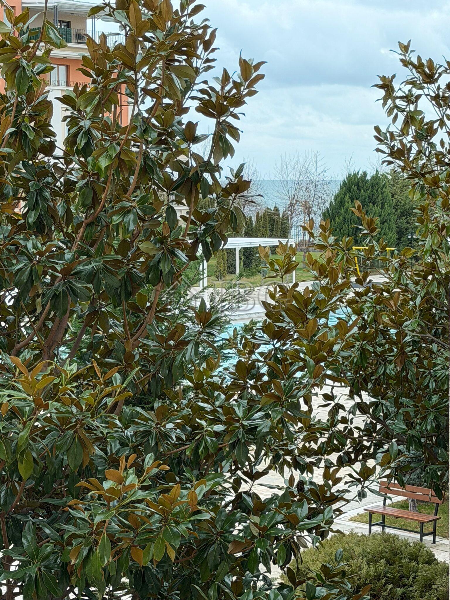 Spacious 2-Bedroom Apartment with Sea & Pool Views Prestige Fort Beach, Sveti Vlas — photo 4 of 25