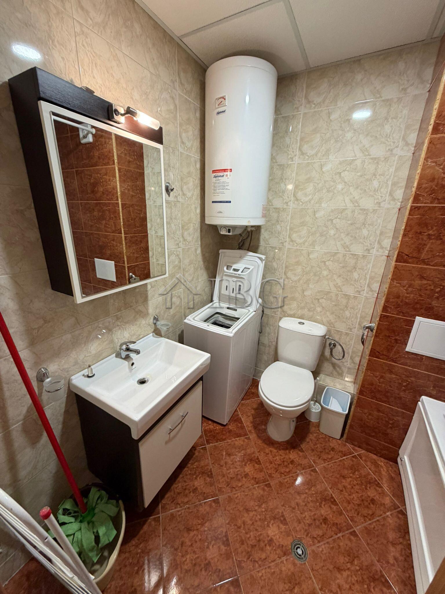 Spacious 2-Bedroom Apartment with Sea & Pool Views Prestige Fort Beach, Sveti Vlas — photo 16 of 25