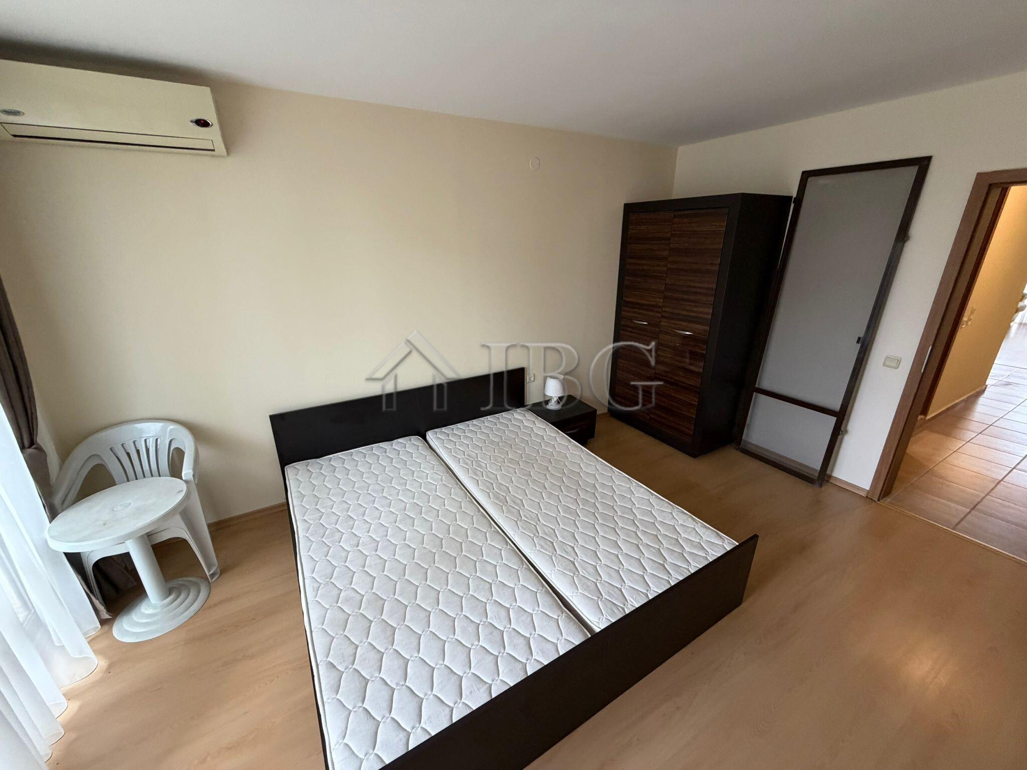 Spacious 2-Bedroom Apartment with Sea & Pool Views Prestige Fort Beach, Sveti Vlas — photo 10 of 25