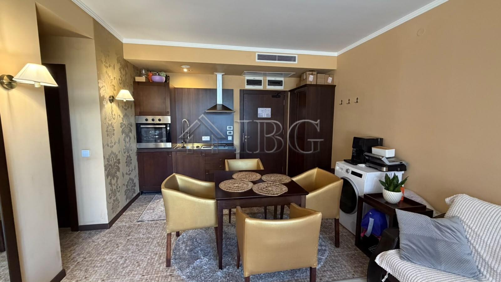 Spacious 1-Bedroom Apartment Barcelo Royal Beach, Sunny Beach — photo 5 of 13