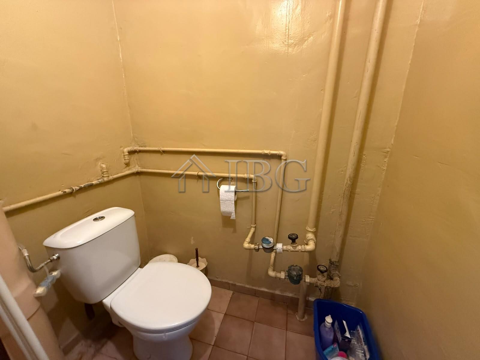 Panoramic 2-Bedroom Apartment with 2 Terraces Rodina 1, Ruse - 15th Floor — photo 13 of 18