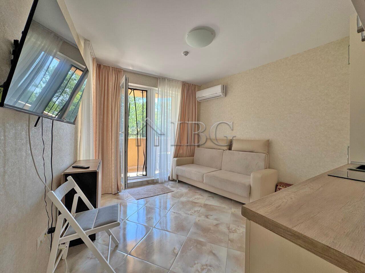 Furnished 1-Bedroom Apartment with Park View Aphrodite Park, Sunny Beach — photo 4 of 20