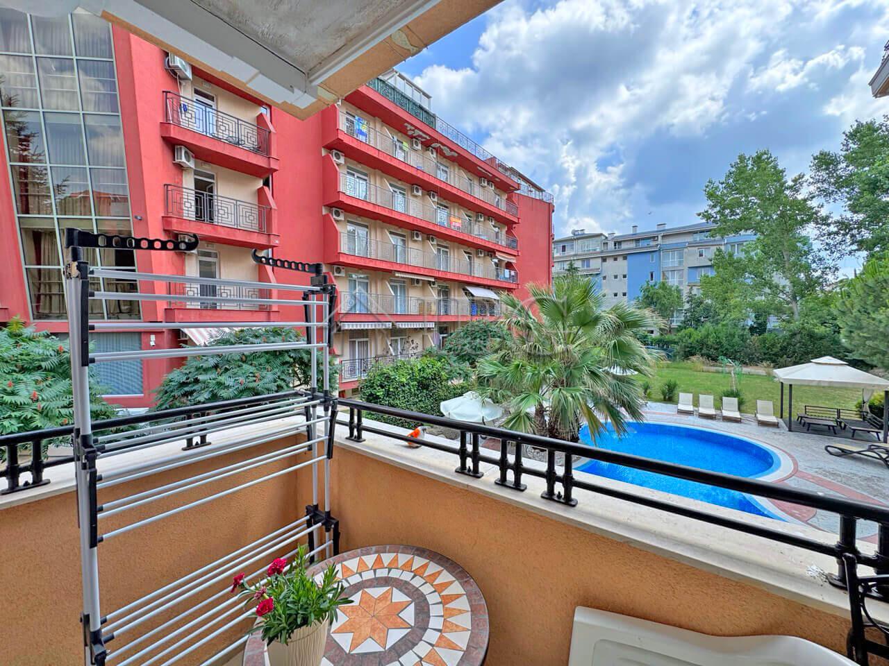 Apartment with Pool View in Aphrodite III, Sunny Beach — photo 2