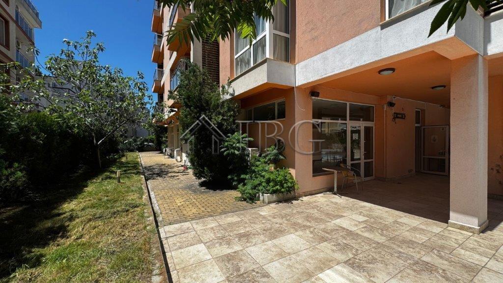 1-Bedroom Apartment with South-West Exposure Darius, Sunny Beach — photo 23 of 25