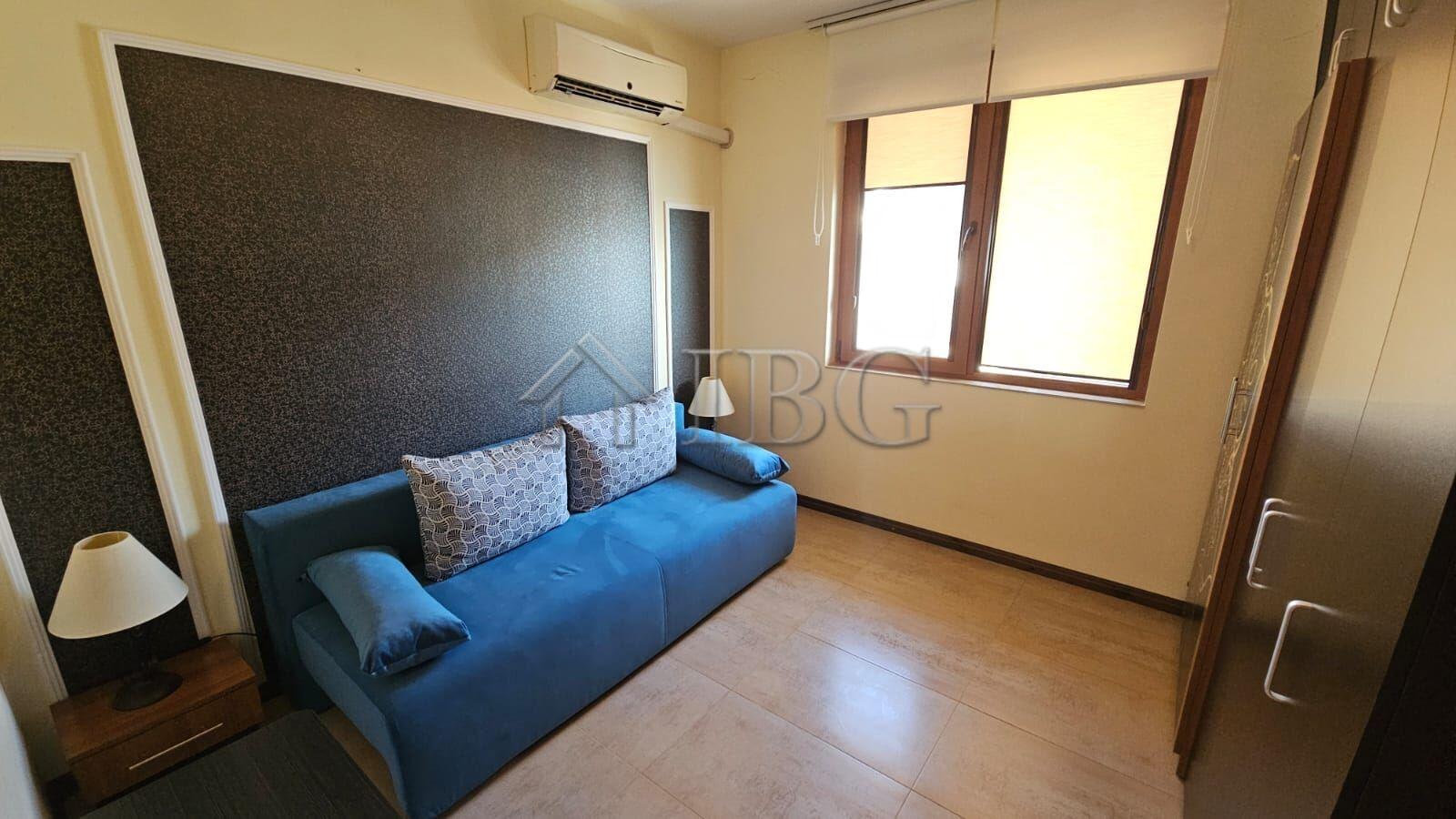 First-Line 2-Bedroom Apartment with Spectacular Sea View Tryavna Beach, Sveti Vlas — photo 17 of 18