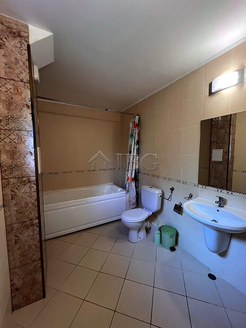 2-Bedroom Apartment with Sea View, Front Line Dolce Vita 1, Sveti Vlas — photo 17 of 20