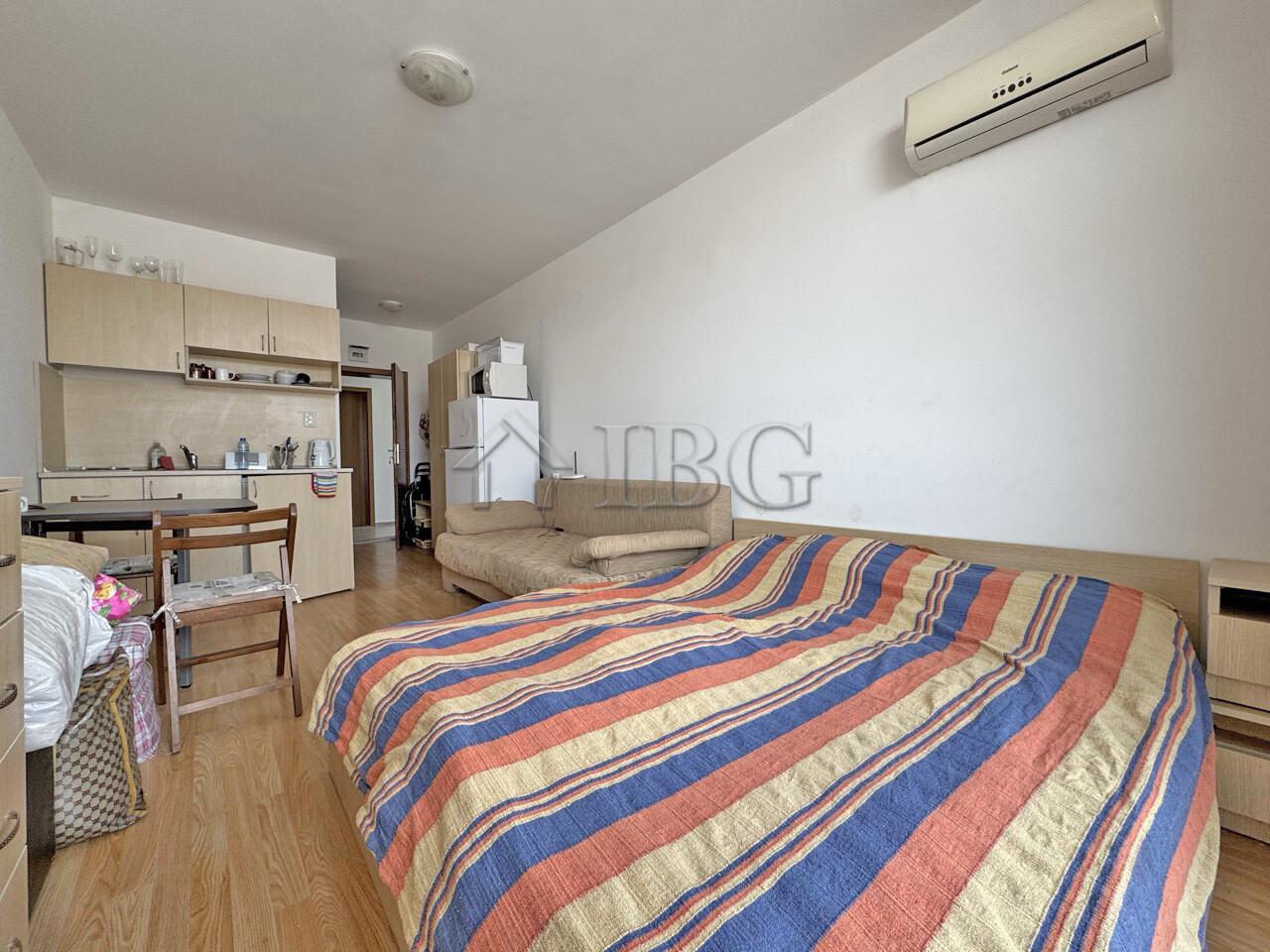 Studio with Pool View for Sale Gerber 2, Sunny Beach — photo 5 of 15