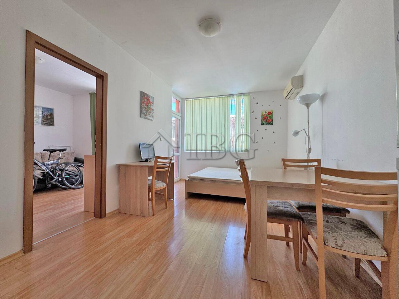 1-Bedroom Apartment with Pool View Gerber 2, Sunny Beach — photo 6 of 10