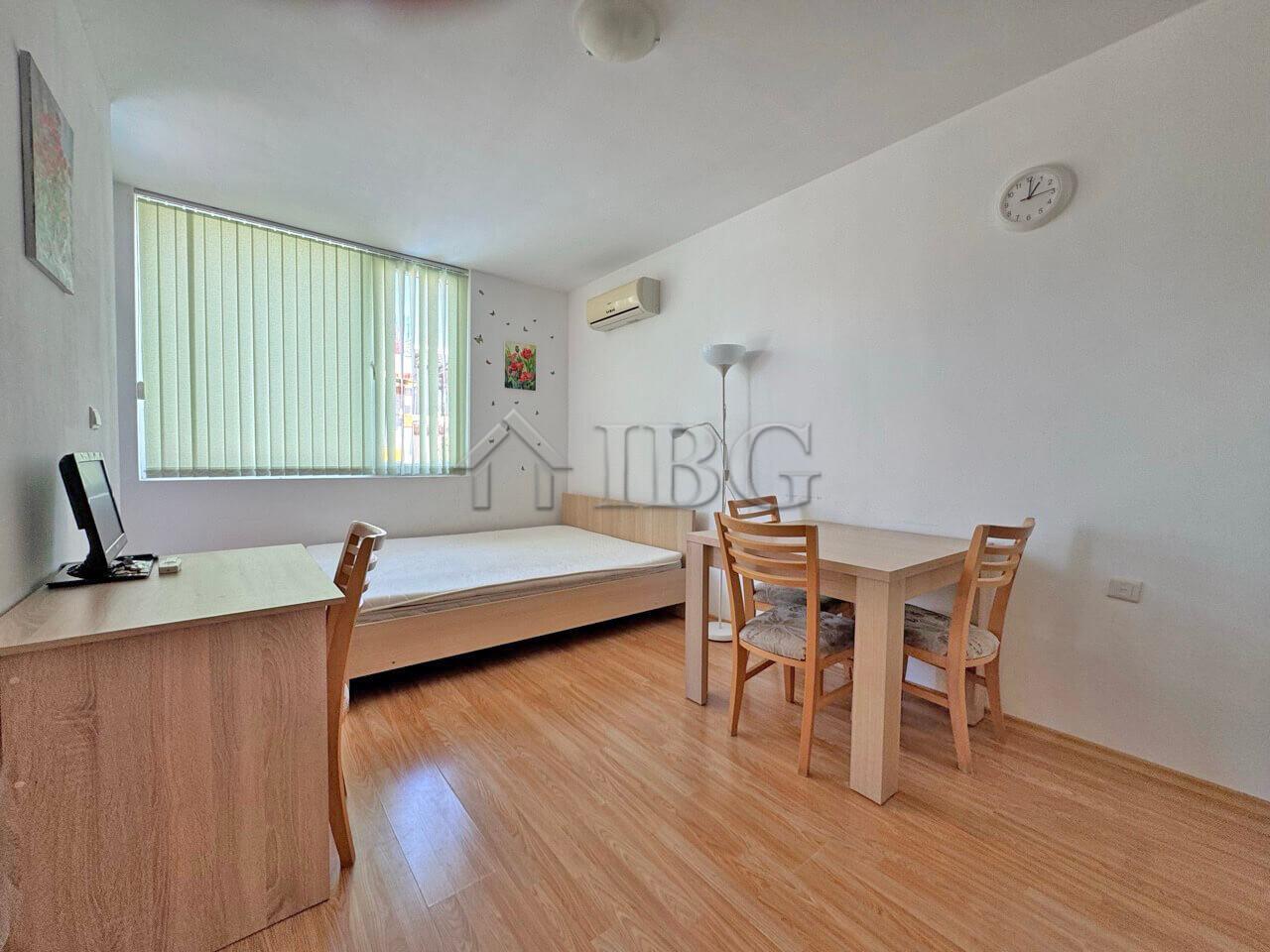 1-Bedroom Apartment with Pool View Gerber 2, Sunny Beach — photo 7 of 10