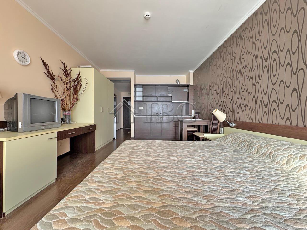 Studio with Sea & Pool View in Grand Hotel Sveti Vlas - Beachfront — photo 6 of 12