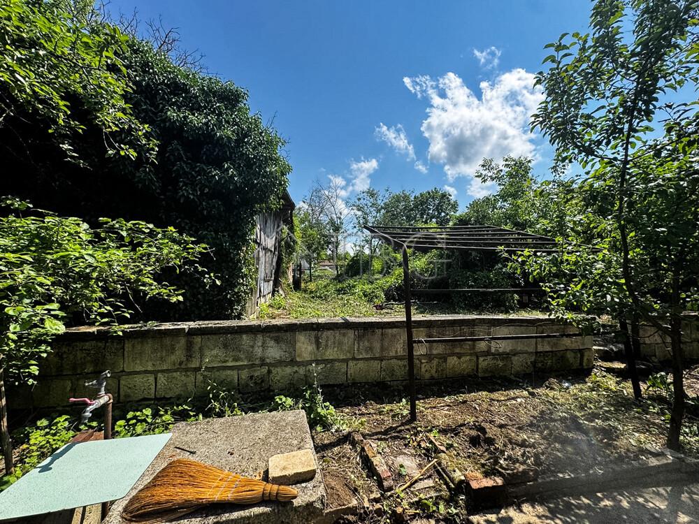 Old House with Large Garden & Great Renovation Potential Bozhichen, Ruse — photo 3
