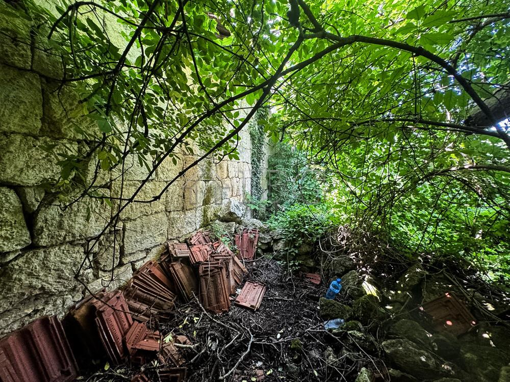 Old House with Large Garden & Great Renovation Potential Bozhichen, Ruse — photo 15 of 16