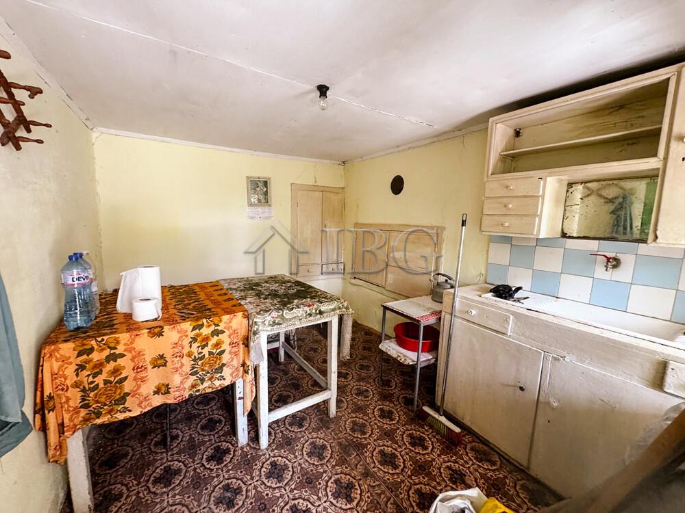 Old House with Large Garden & Great Renovation Potential Bozhichen, Ruse — photo 7 of 16