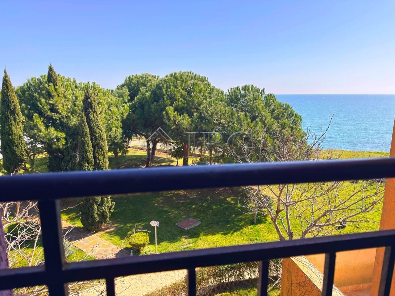 Spacious 2-Bedroom Apartment with Sea View in Marina Cape, Aheloy — photo 3