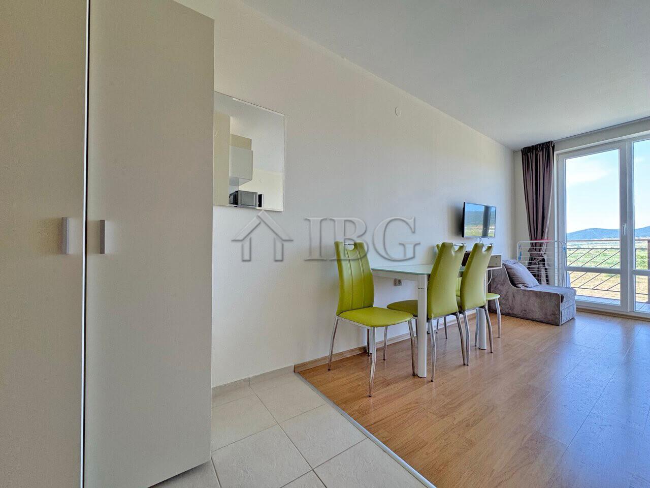 Spacious Furnished Studio Orchid Fort Garden, Sunny Beach — photo 12 of 12