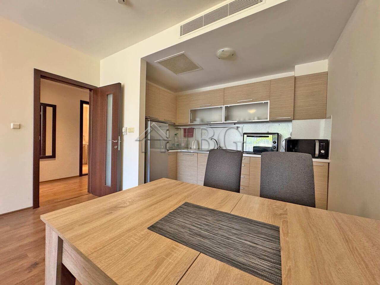 Spacious 1-Bedroom Apartment with Pool View Peter House, Sunny Beach — photo 9 of 16