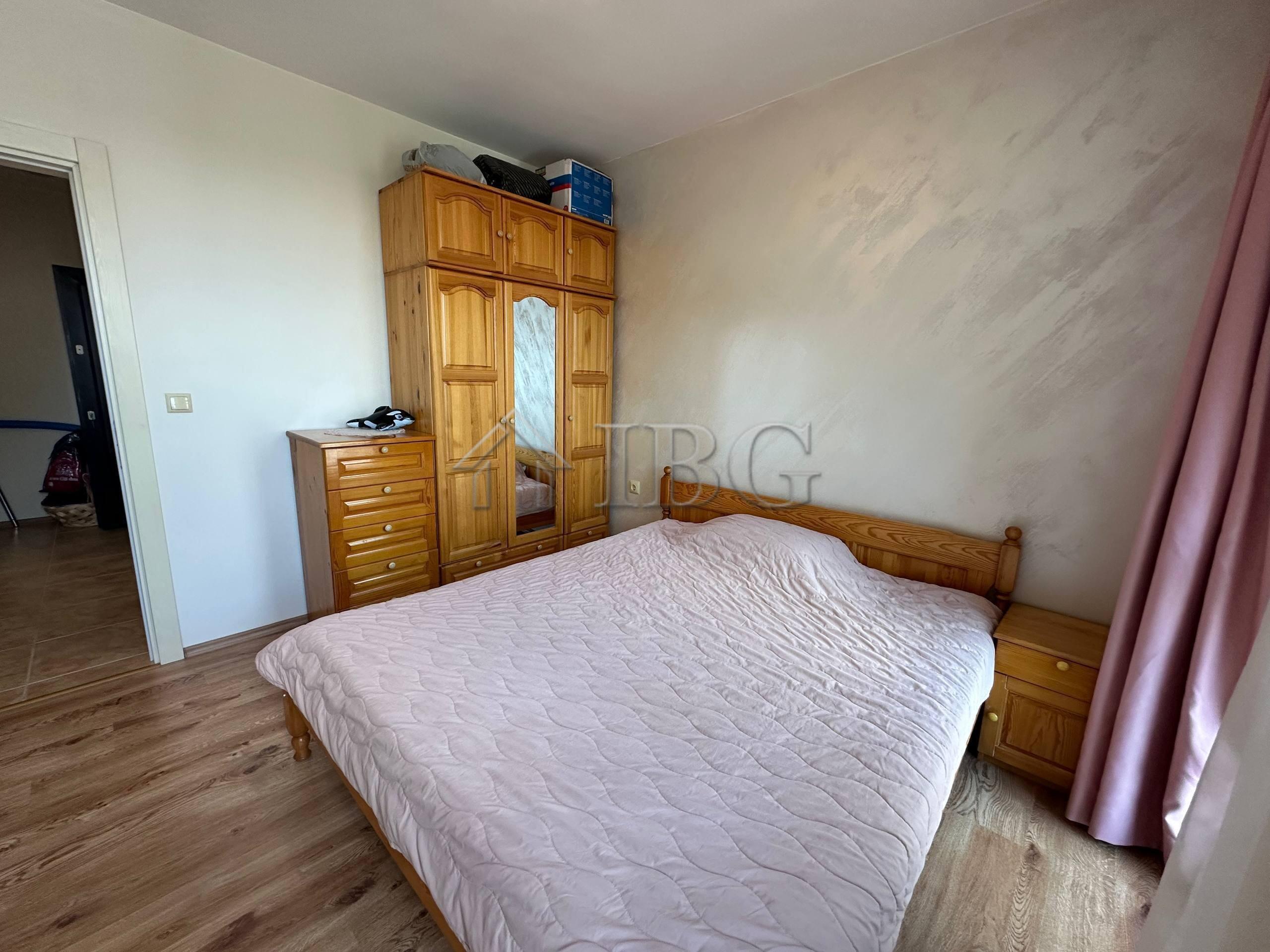 South-Facing Apartment in Melia 10, Ravda — photo 8 of 16
