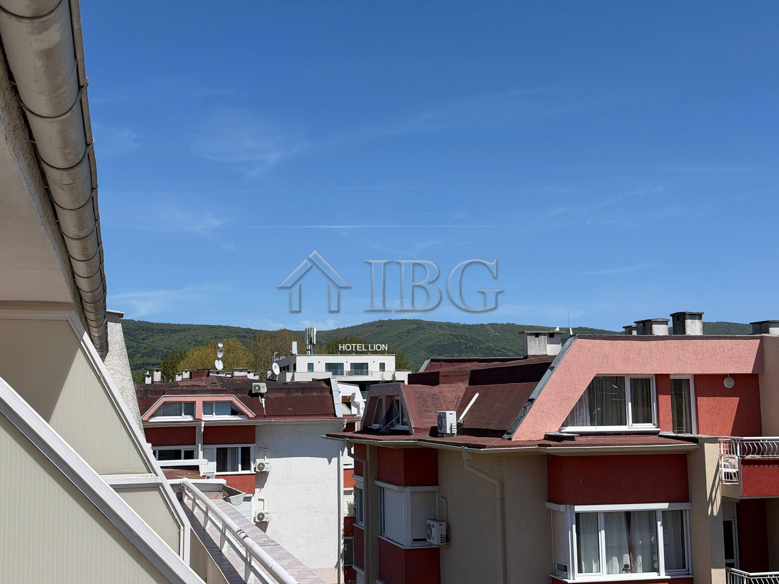 Studio with Additional Mezzanine Sleeping Area & Mountain View in Sunny Fort, Sunny Beach — photo 6 of 24