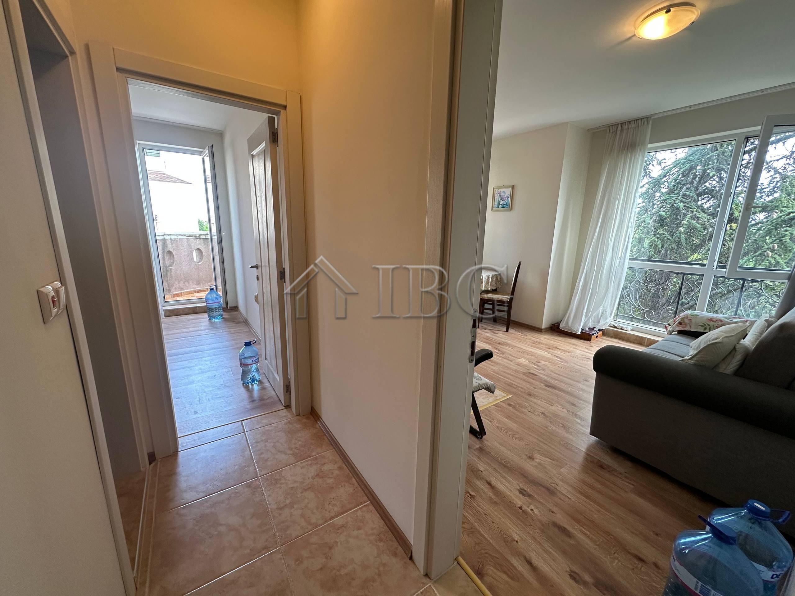 South-Facing Apartment in Melia 10, Ravda — photo 7 of 16
