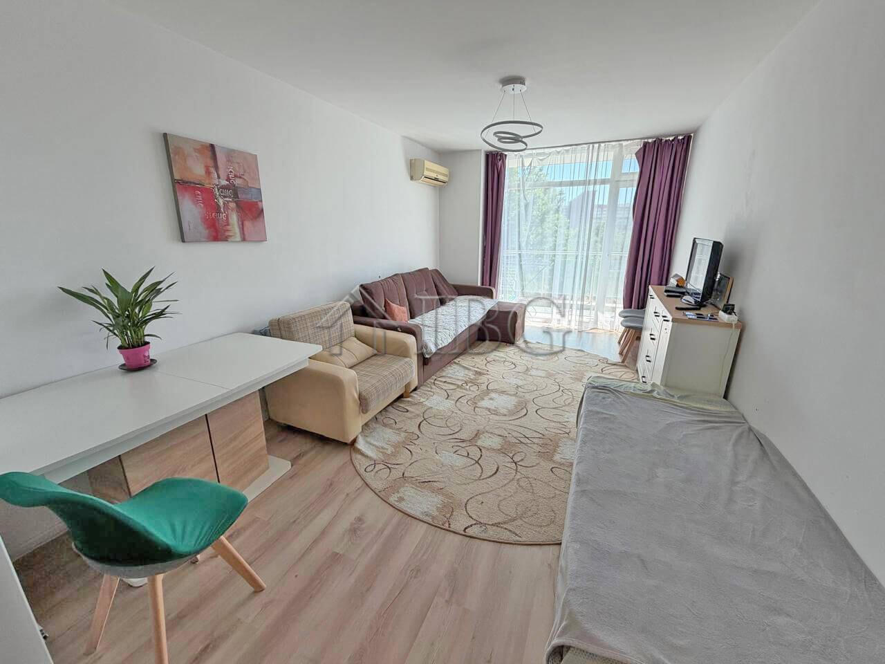 Apartment with Pool View in Solmarine, Sunny Beach — photo 2