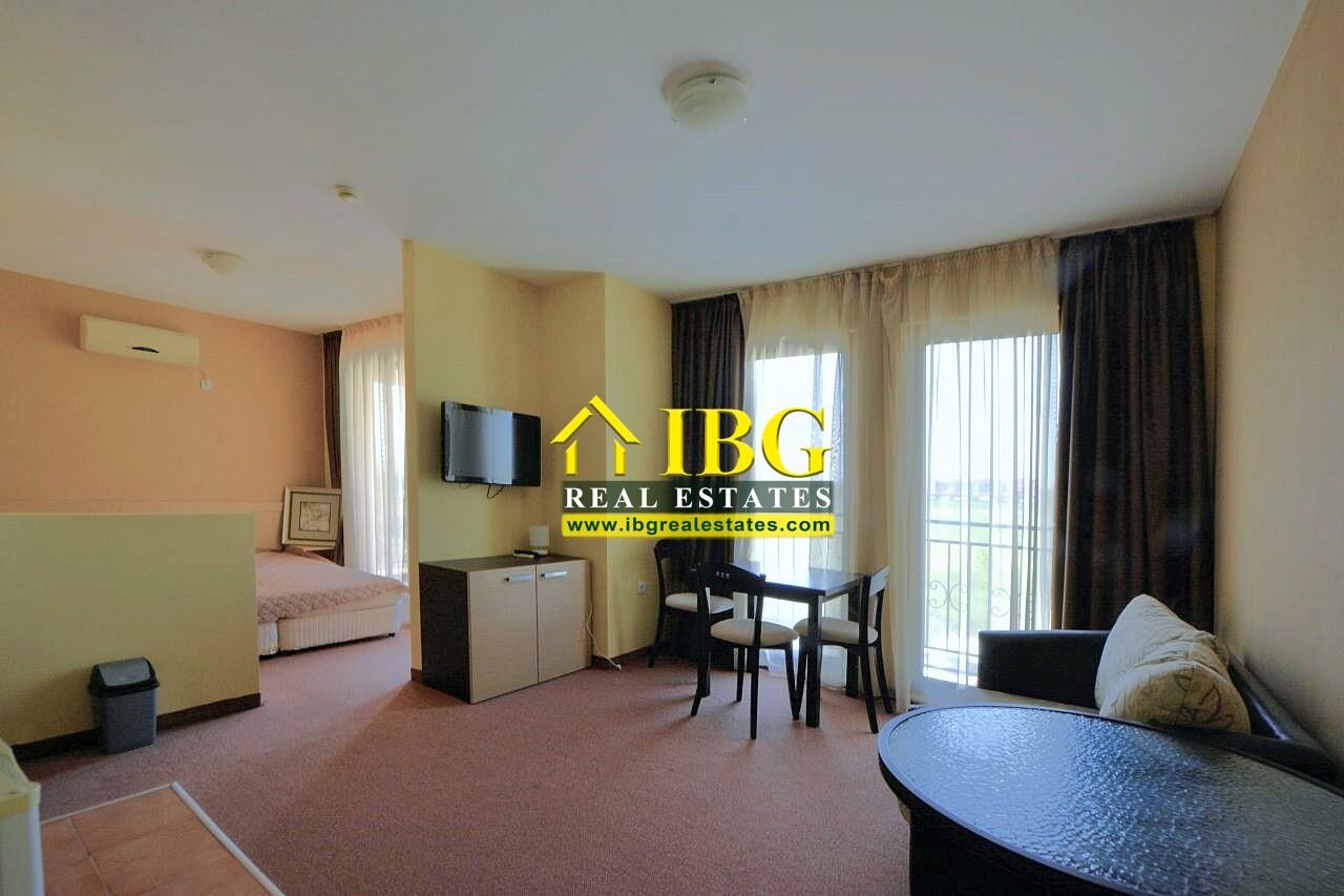 Big 53 sq. m. Studio with Balcony Marina Cape, Aheloy - First Line to the Beach — photo 2