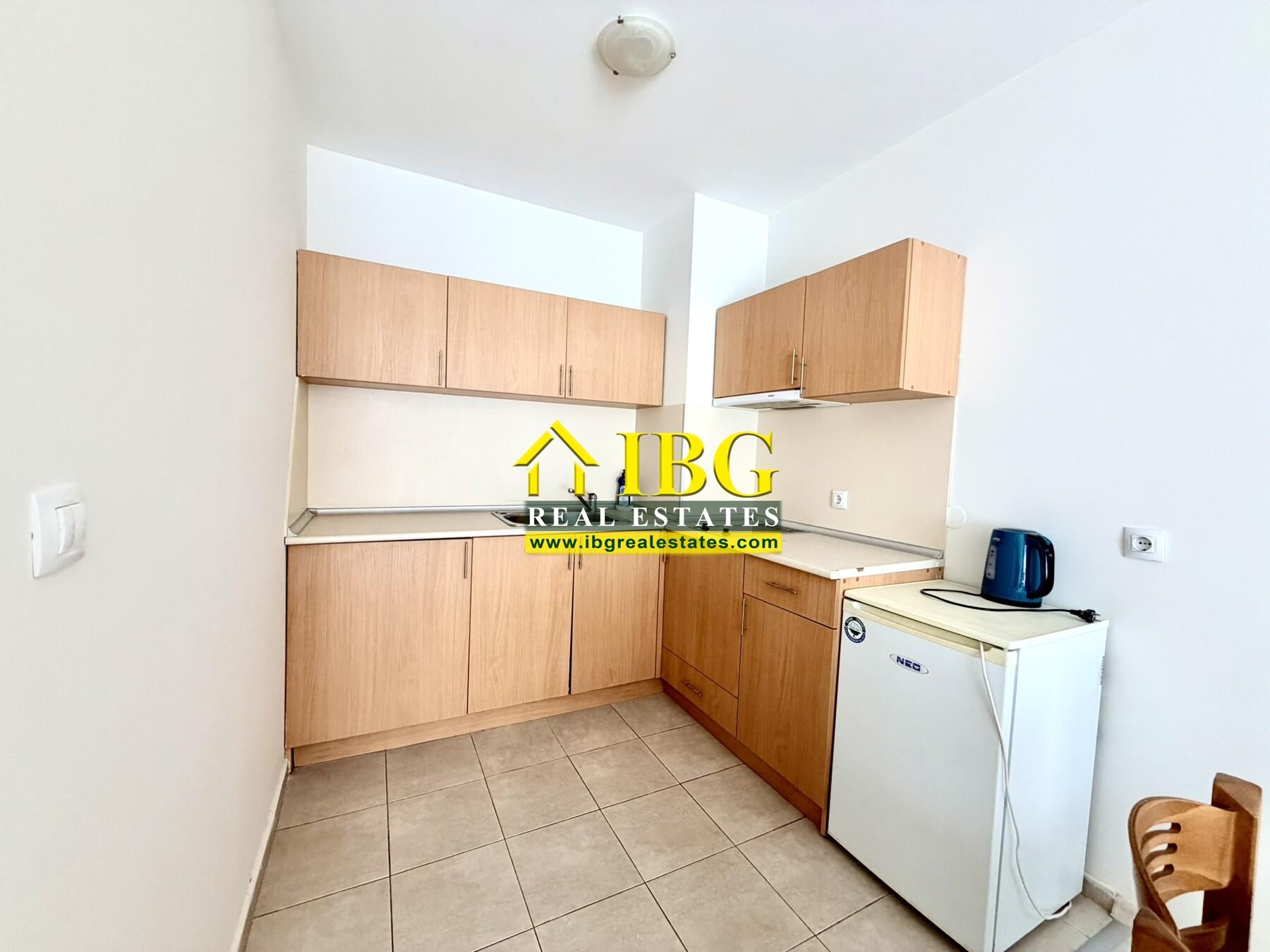 1-Bedroom Apartment with South Exposure Darius, Sunny Beach — photo 9 of 17